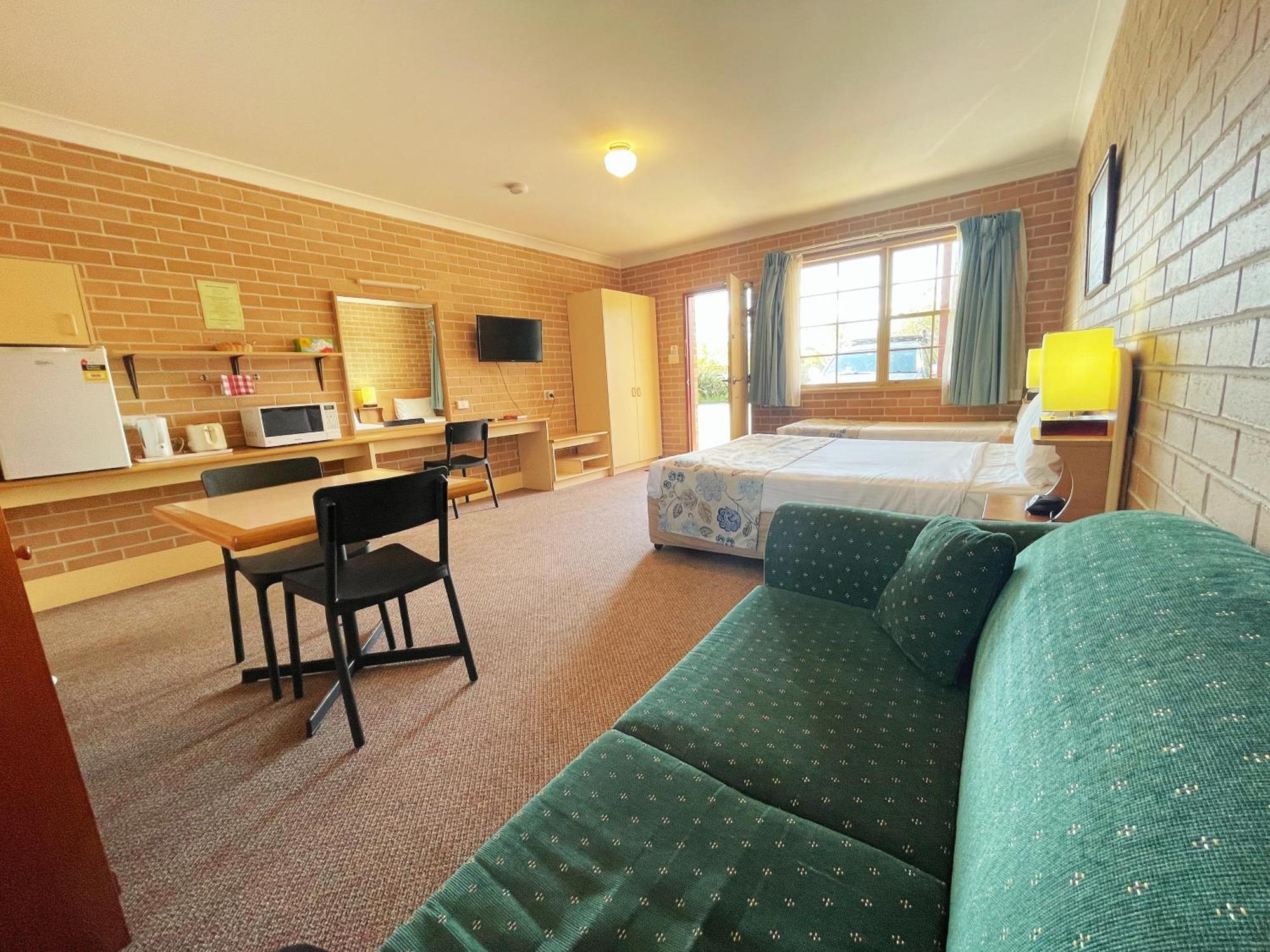 Surestay Hotel By Best Western, New Inn リッチモンド エクステリア 写真